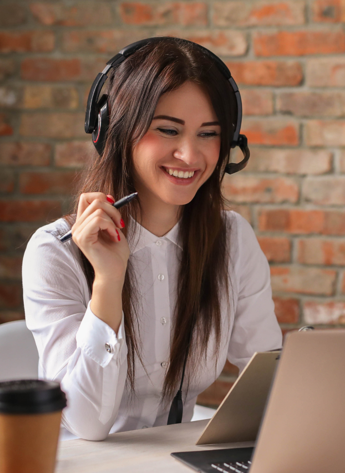 A support agent wearing a headset
